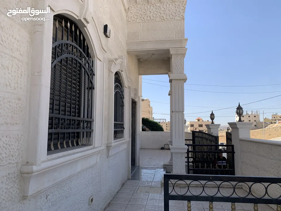 شبه فيلا للإيجار في ماركا الشمالية