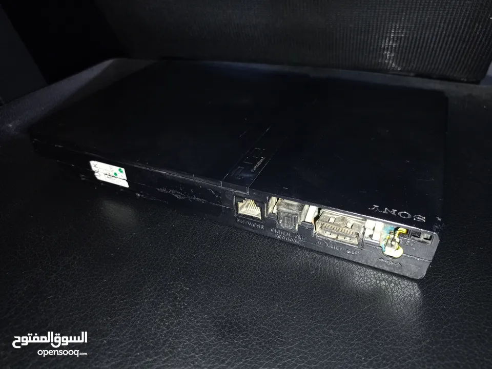 للبيع: بلاي ستيشن 2 - فرصة رائعة لعشاق الألعاب!