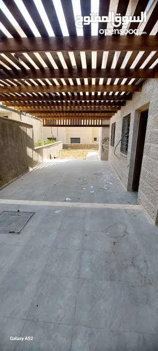 شقة 170 متر مع حديقة 140 متر بالقرب من وسط رام الله