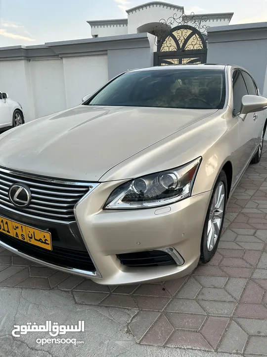 للبيع لكزس Ls 460 موديل 2013 خليجي بهوان