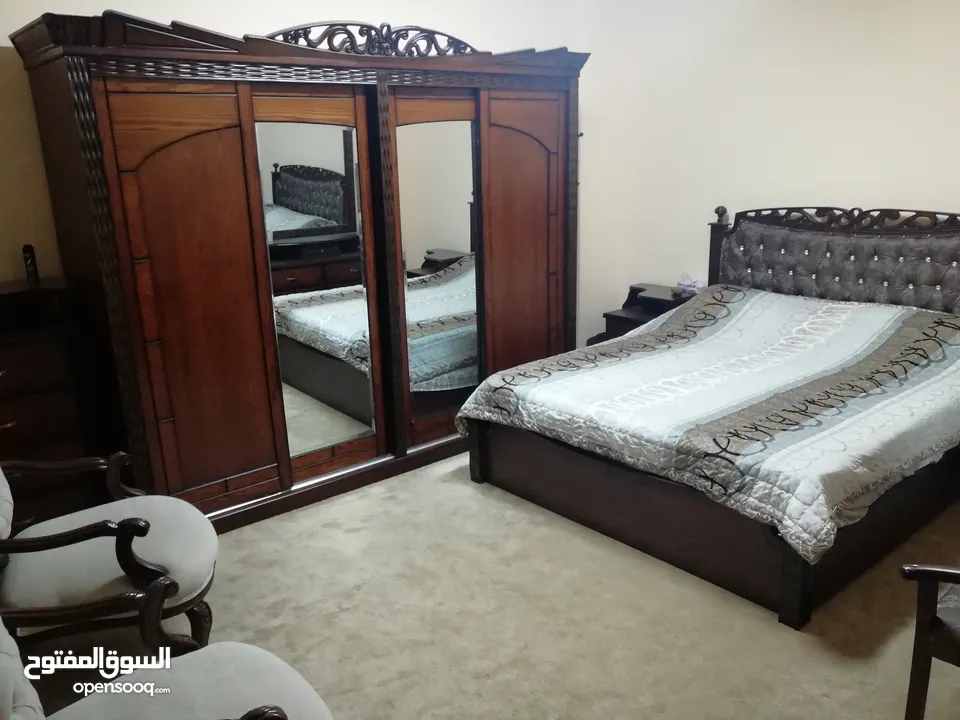 شقة جنوبية غربية للبيع شبه جديدة في طبربور -طارق شارع رطب قلبك