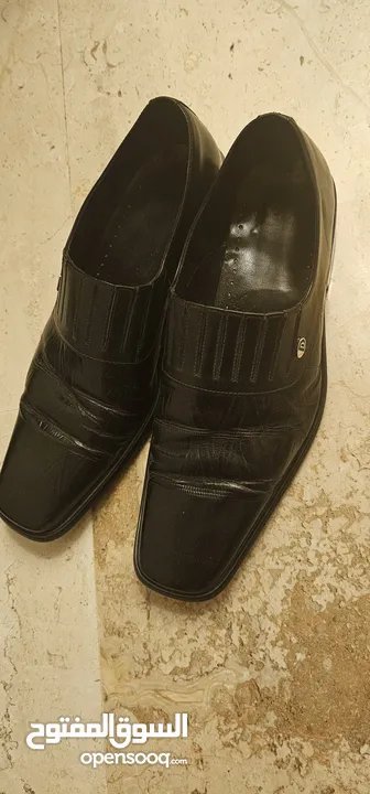 حذاء رجالي اسود للبيع