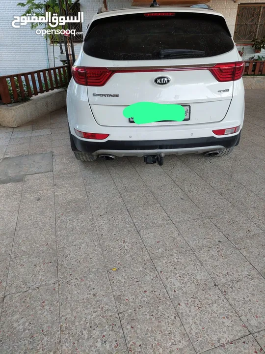 سبورتاج 2017 مرخص  4*4 دفع رباعي  فحص نظيف
