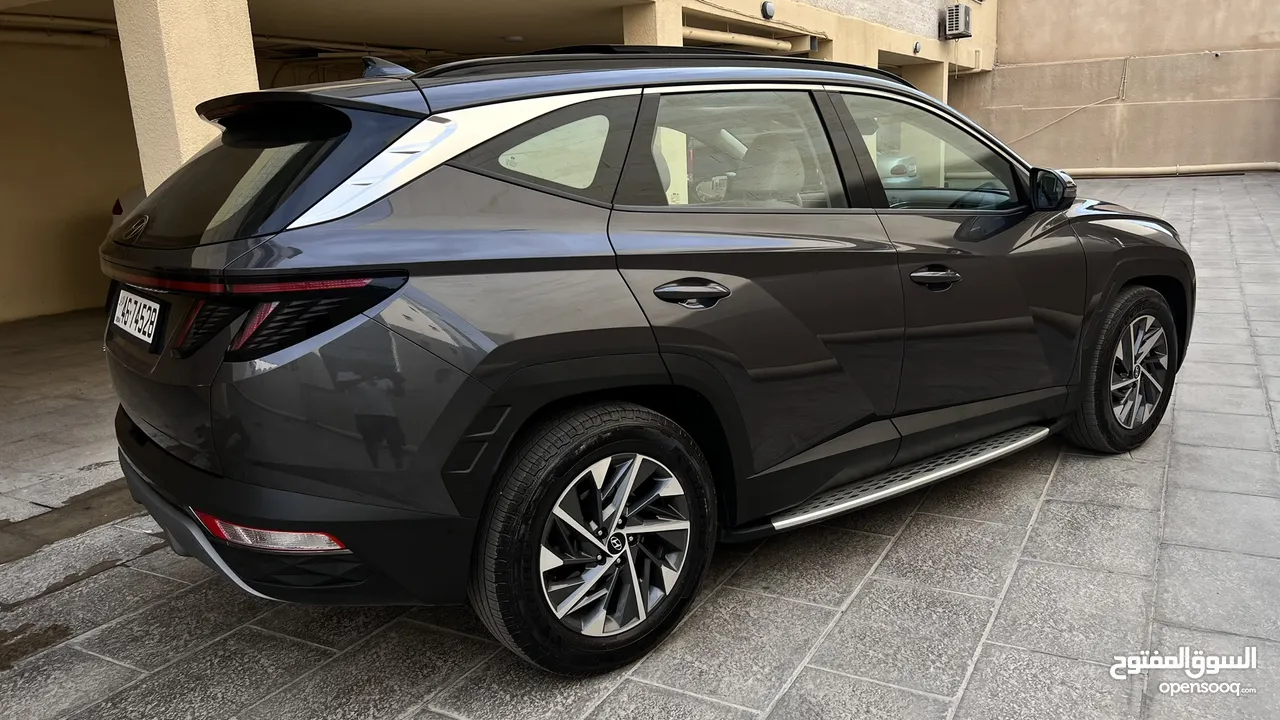 هيونداي توسان هايبرد limited اعلى مواصفات فحص كامل جمرك جديد وارد كوريا بحالة ممتازة جدا