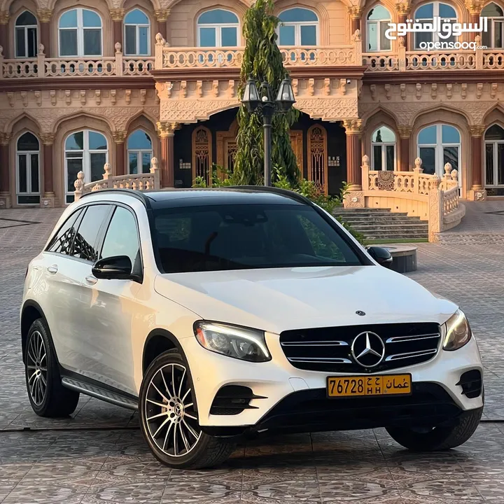 بدون حوادث او غرق فئة نادره محدوده مرسيدس GLC300 AMG  فل 3 فصوص ديزاينوا