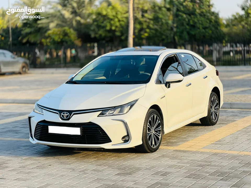 TOYOTA COROLLA HYBRID 2022 MODEL/FOR SALE