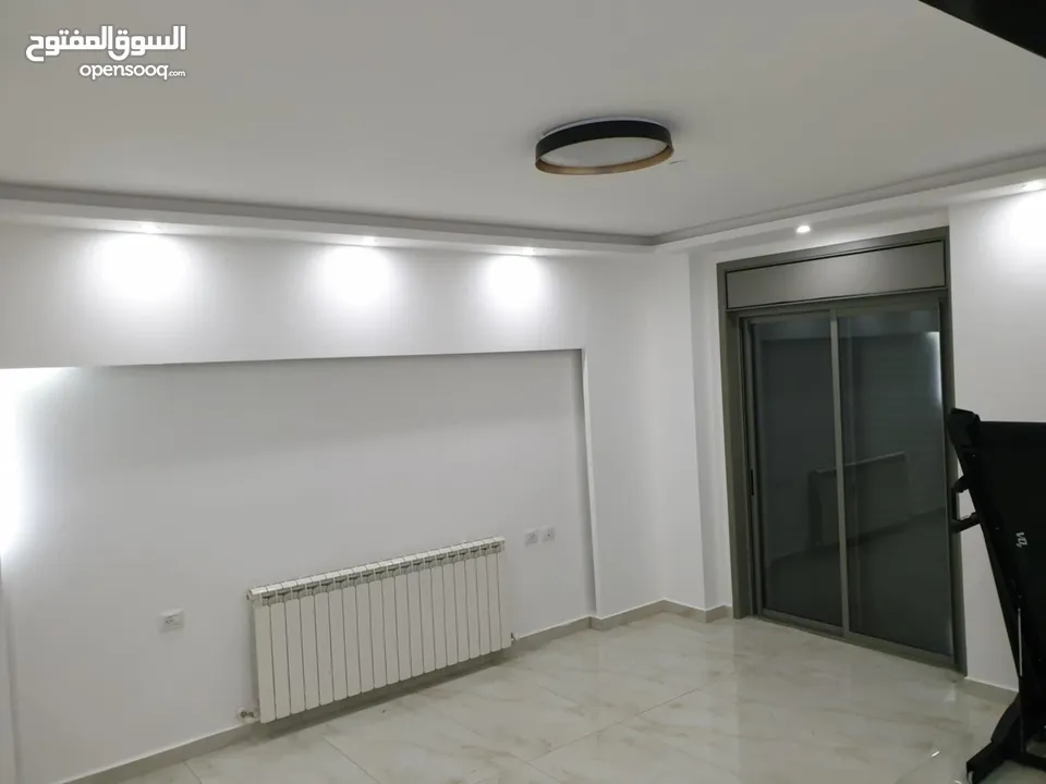 شقة فاخرة للبيع في الطيرة – 185م – تشطيب جديد