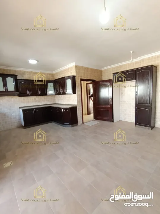 شقة من فيلا - الرابية - 4نوم 2ماستر - 330م - بلكونات بإطلالة مميزة - منطقة هادئة ومميزة