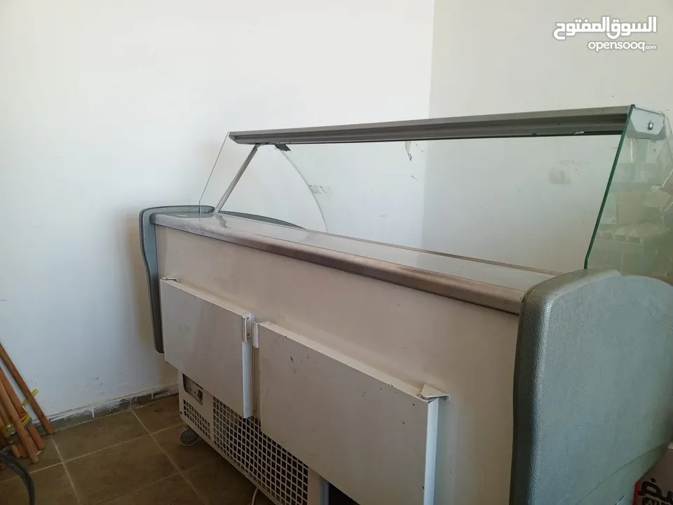 ثلاجة عرض أفقية مع فريزر