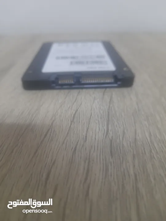 مساحة hiki vision ssd 120 GB C100