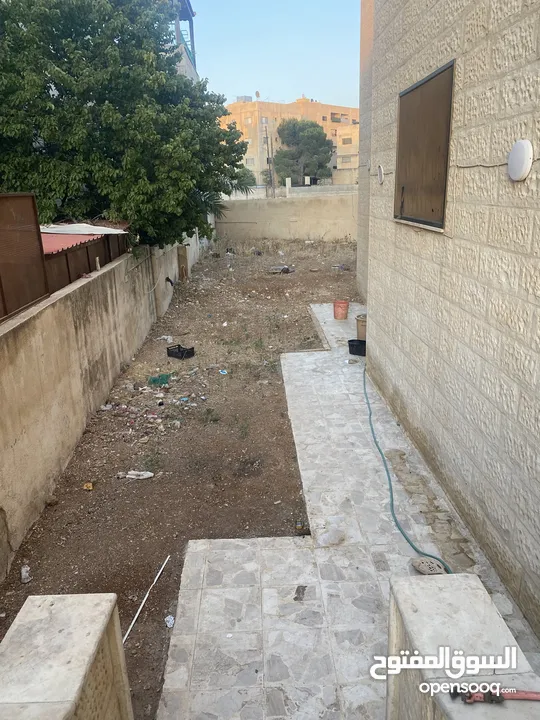 شقة للبيع.