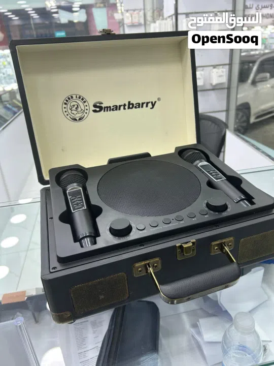 للبيع سماعه مع ميكروفونات