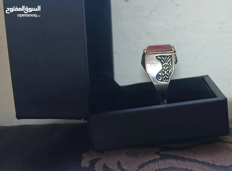 خاتم فضة 925 مع حجر كريم ياقوت سيلاني غير معالج لون قرمزي من النوادر