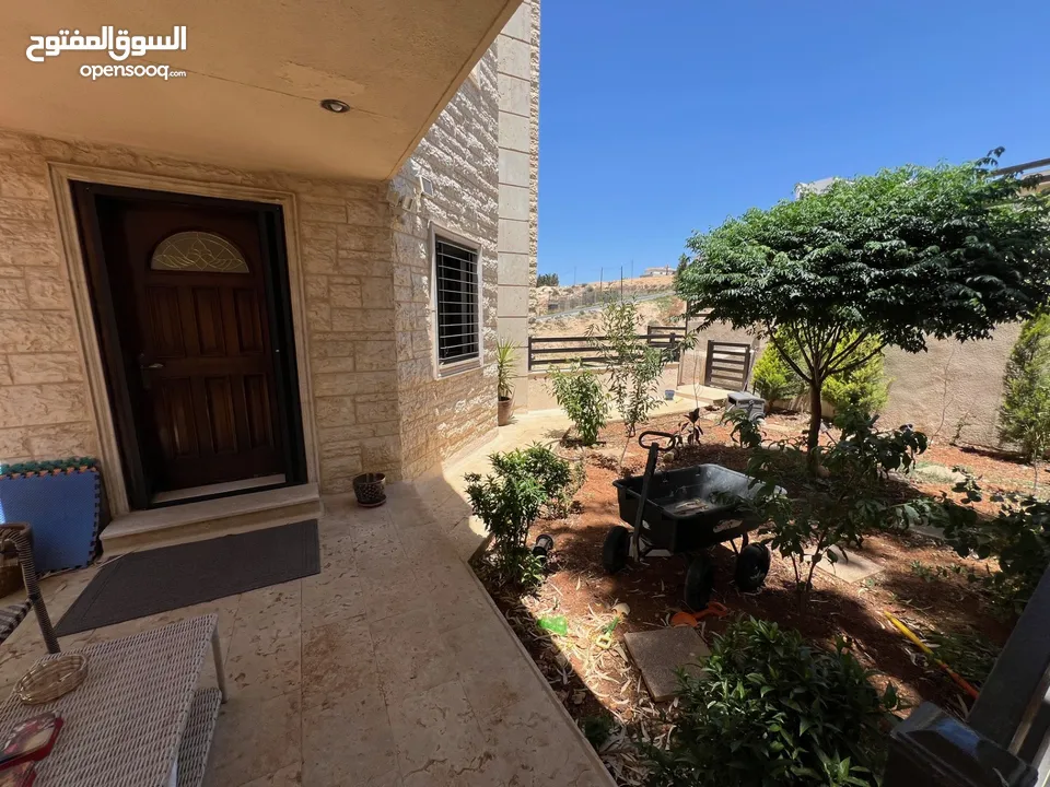 2 APARTMENTS 175M EACH WITH 450 M OUTSIDE IN DABOUQ.