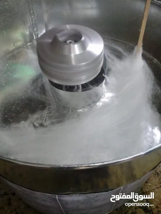 ماكينة إنتاج شعر البنات