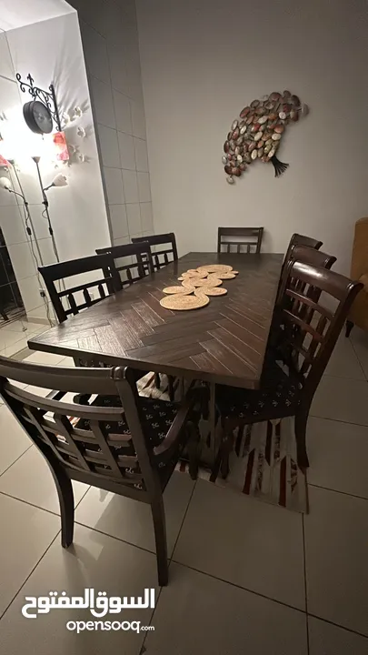 Table for family with delivery