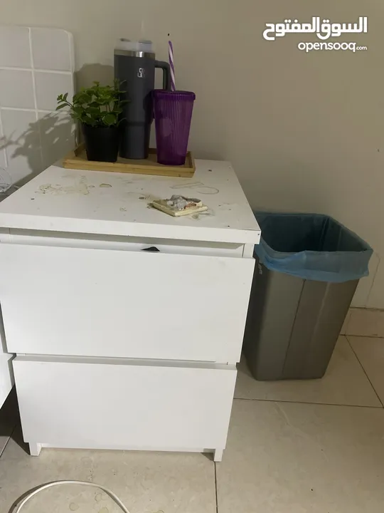 كومدينا عند الرأس من أكيا استعمال 7 شهور يحتاج لها تنضيف فقط ومبخره عالقه