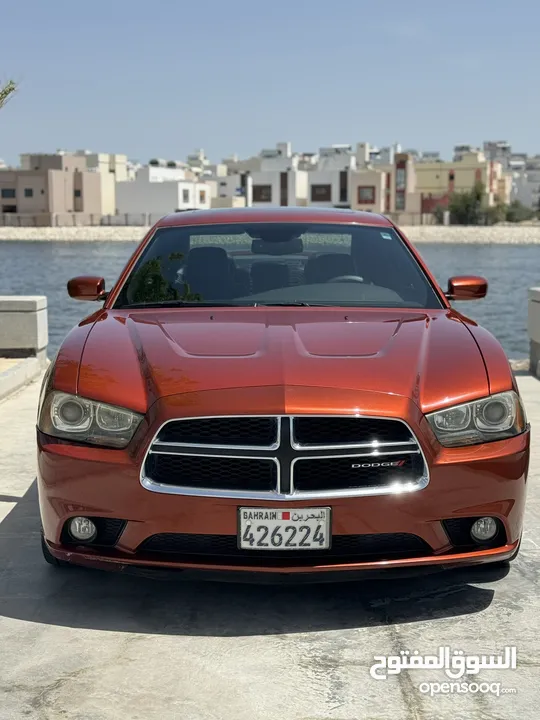 للبيع Dodge charger R\T V8 2013