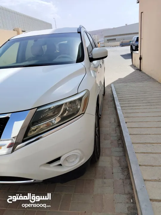 Nissan Pathfinder GCc 2013 leaving oman Urgent sale