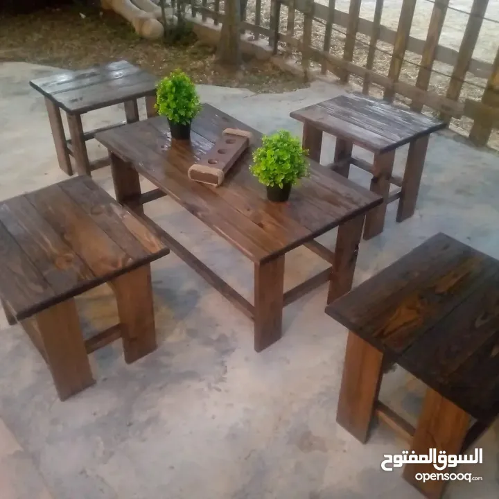 كراسي وجلسات خشب