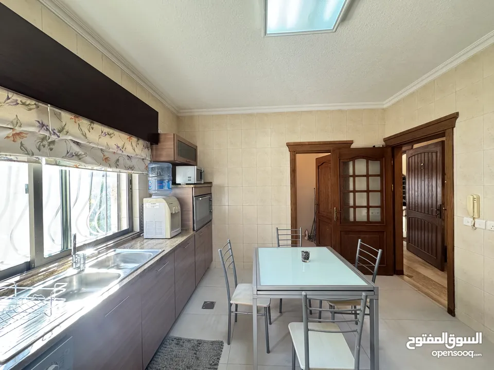 شقة مفروشة للإيجار 200م2 ( Property 40418 )-175089930