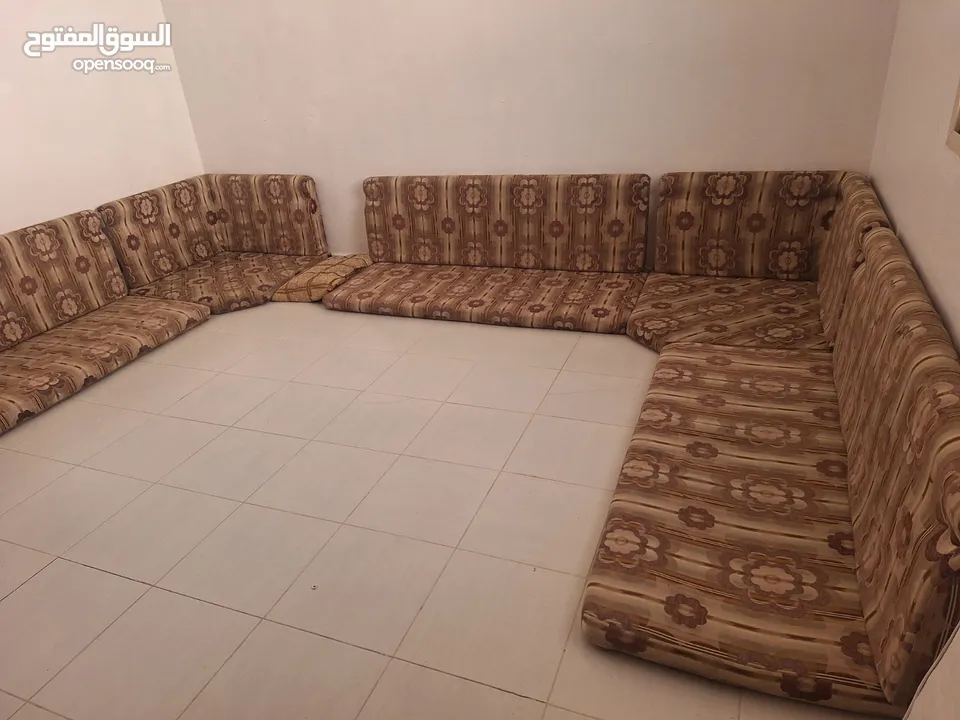 مجلس عربي بحاله جيده