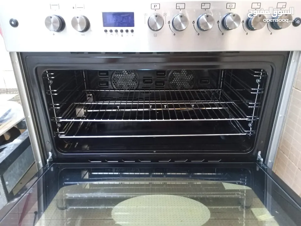 BERLONI OVEN NEW