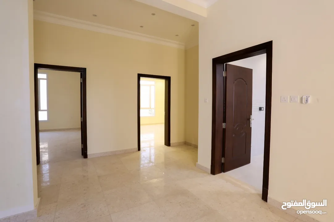 فيلا فخمة للإيجار Luxurious Villa for rent