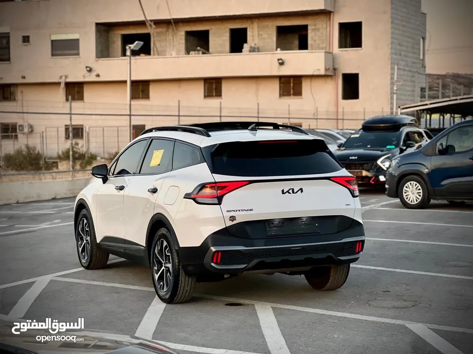 كايا سبورتاج /2022 فل الفل فتحة سقف  2x4 ///240Hp بنزين + كهرباء  ( Haybrid) 1600cc