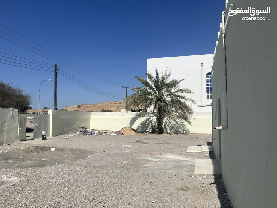 منزّل للإيجار/House for rent