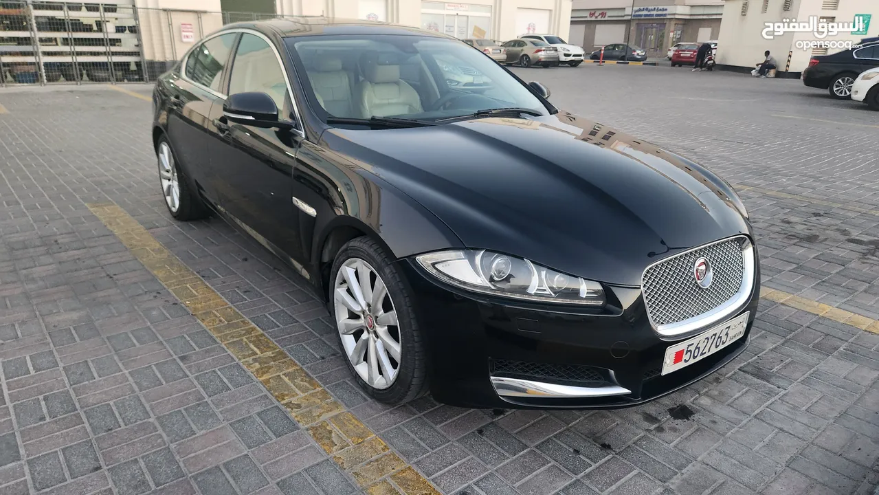 Jaguar xf 2015