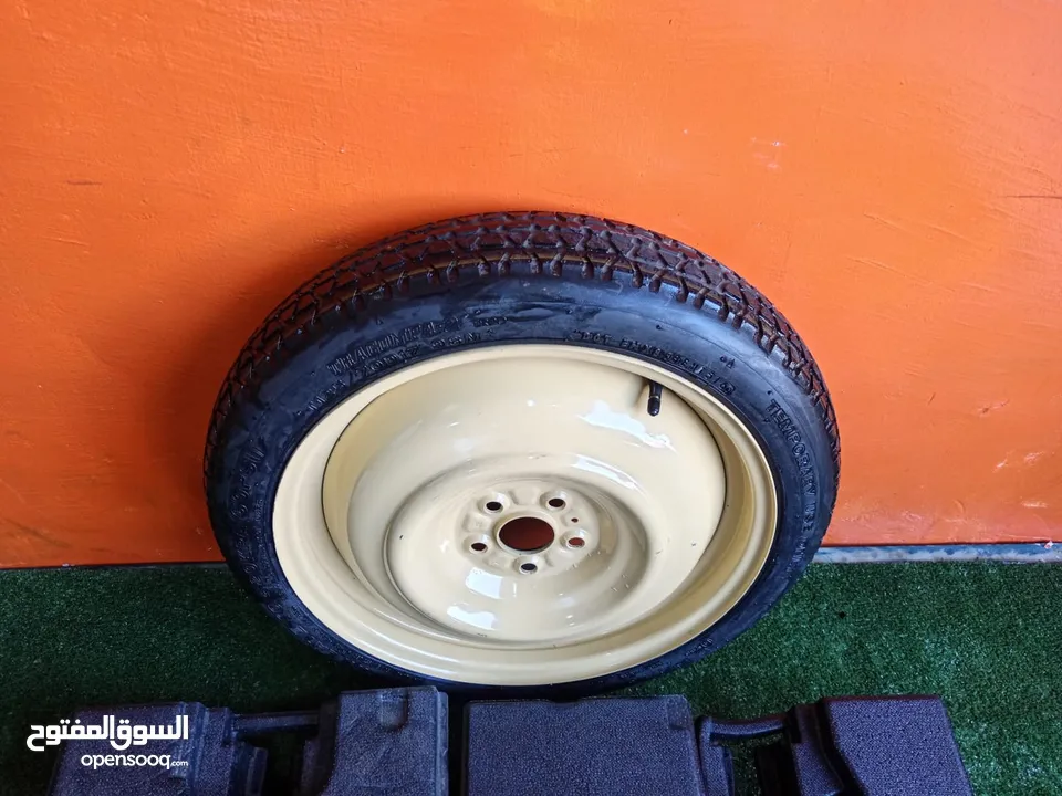 فلينة صندوق خلفية تويوتا بريوس 2016-2022  مع سبيره ياباني ثلاث قطع  قطع سيارات تويوتا بريوس