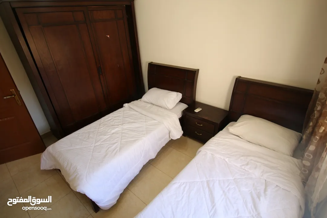 شقة مفروشة للايجار في الجبيهة غرفتين نوم بالقرب قصر الاميرة بسمة