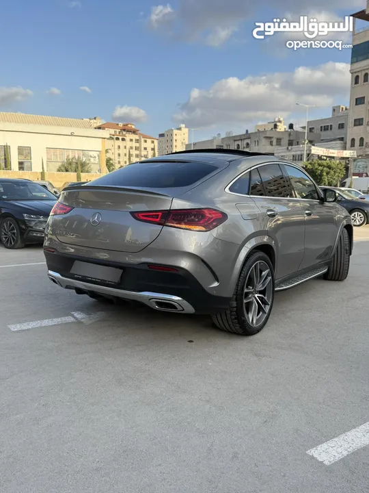 مارسيدس GLE 350e ترخيص 2022 محرك 2000 هايبرد plug in/يقطع على الشحنه 99 كيلو متر