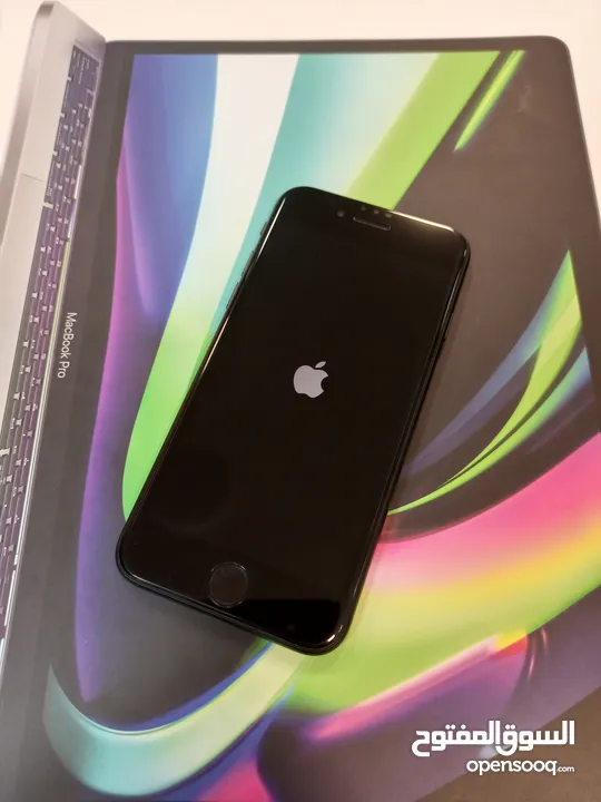 Iphone SE 2 128 GB بحالة الوكااله  بطاريه 96%  بسعر ممييييز