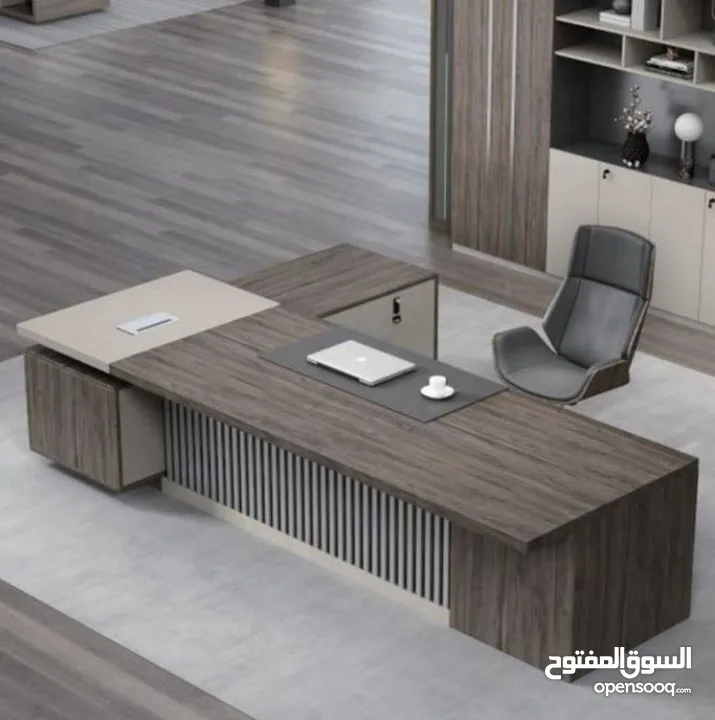 عروض تصل إلى 50٪ على مكاتب المدير