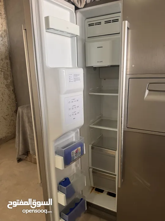 سيمنز ثلاجة door to door 600 litre with cooler and small door