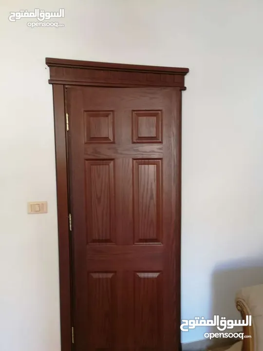 نشتري جميع انواع شبابيك ابواب المنيوم وابواب خشب