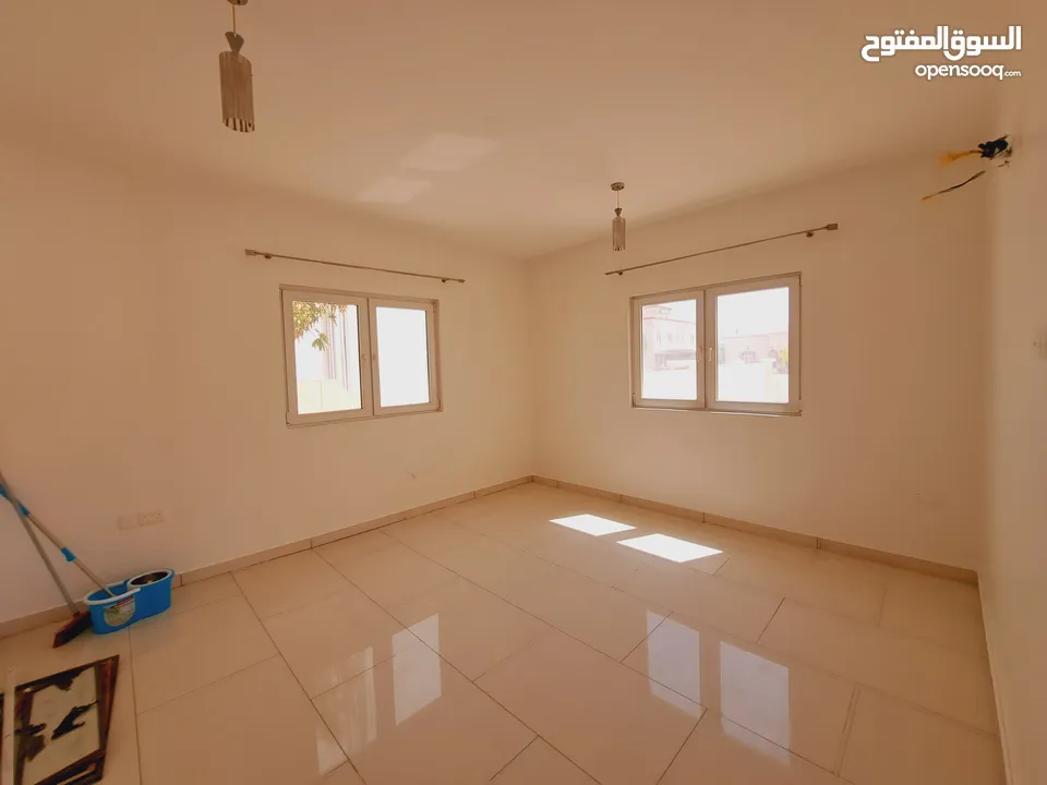 فيلا للايجار المعبيله /Villa for rent in Al Maabilah