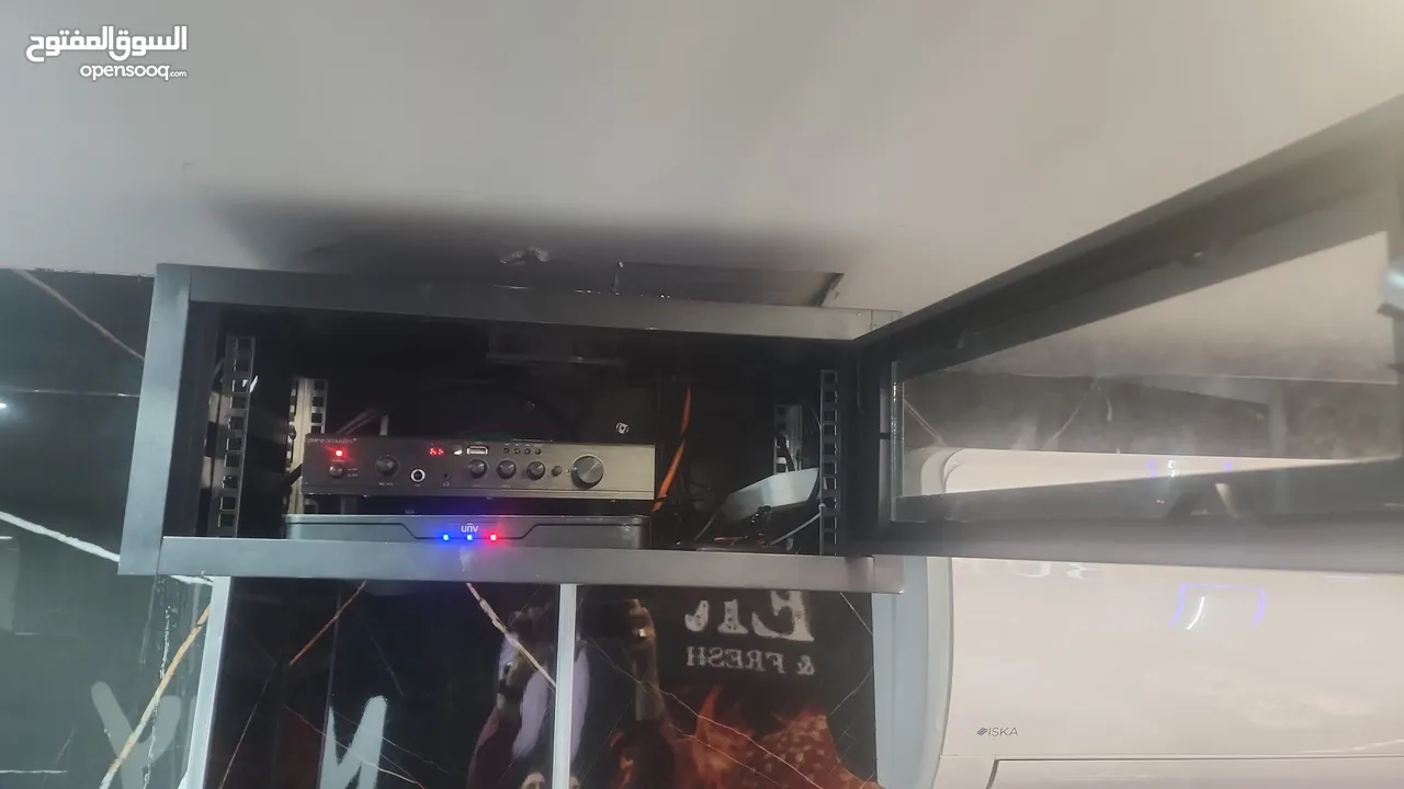 معدات مطعم برجر شبه جديد