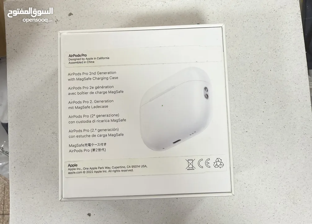 سماعة Airpods pro الجيل الثاني اخر نسخه استعمال بسيط جدا