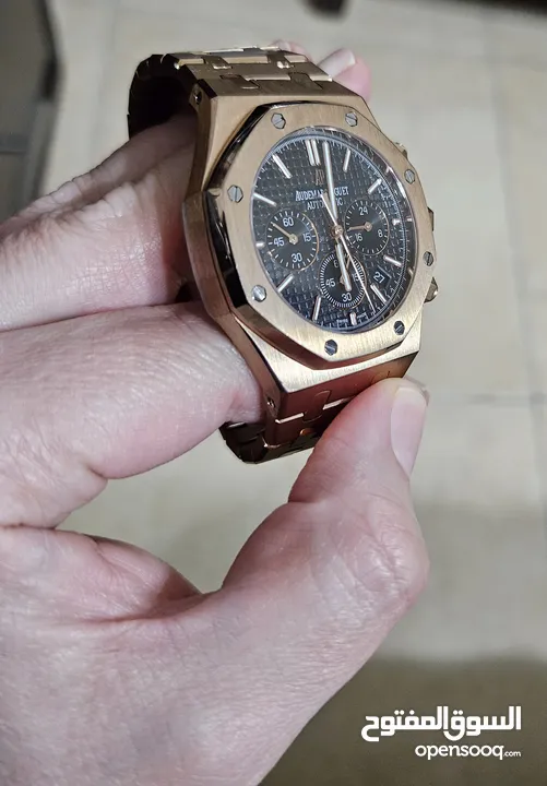 اوديمار كوبي بحالة الوكالة ولا قشط او قحط ملبوس مرتين فقط AP Audemars Piguet التفاصيل أسفل الشاشة