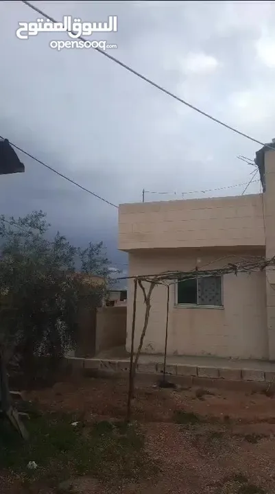 منزل ارضي للبيع في الزعتري 