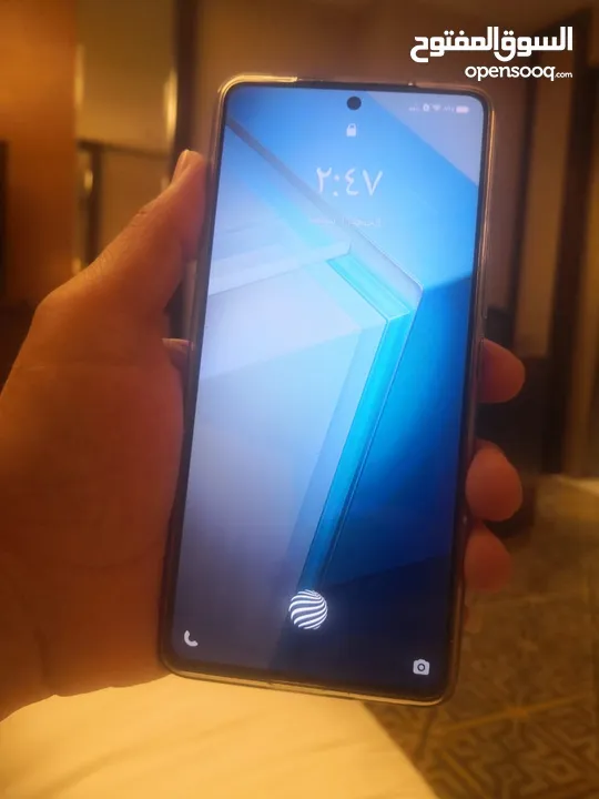 vivo iQoo 11s