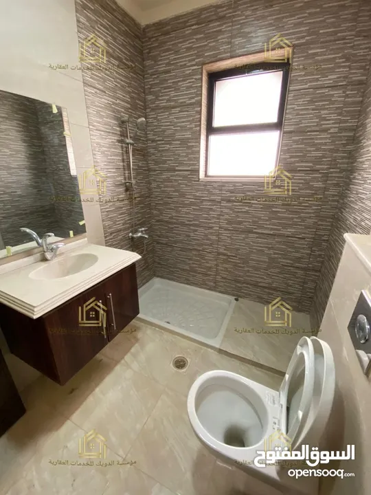 شقة جديدة - لم تسكن - ضاحية الرشيد - 4نوم 2ماستر - 350م - بلكونات بإطلالة مميزة