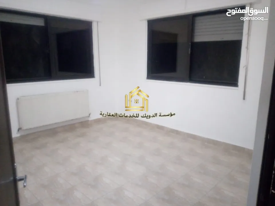 شقة فارغة - الشميساني - 3نوم - 200م -