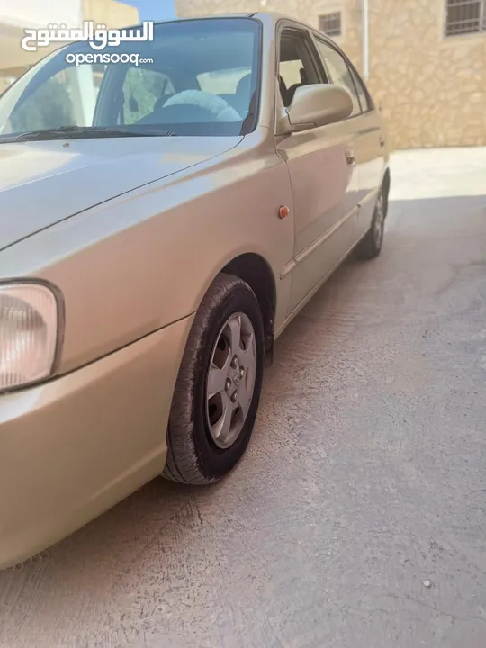 هونداي فيرنا  2000 للبيع