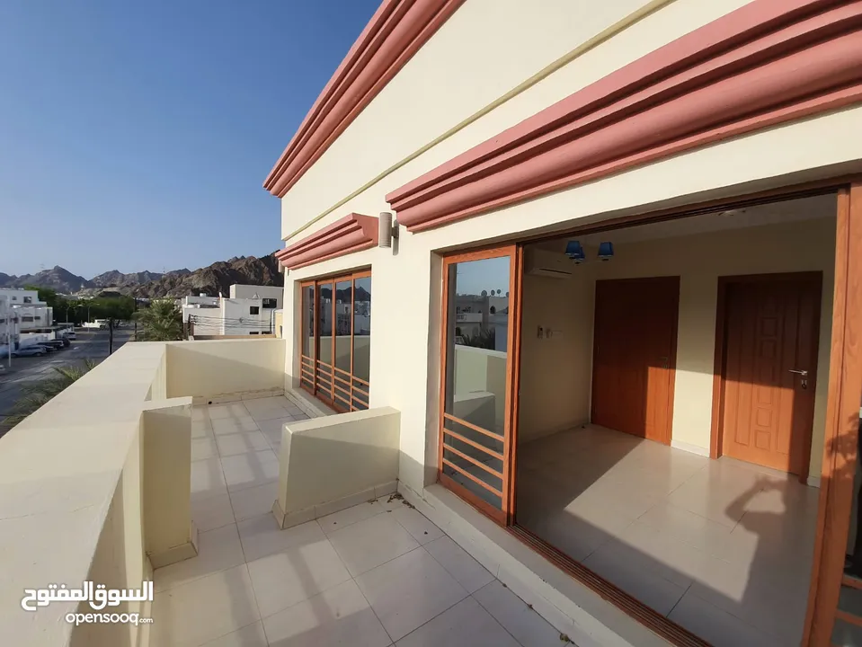 3 Bedrooms Penthouse Apartment for Rent in Wadi Kabir REF:1126AR