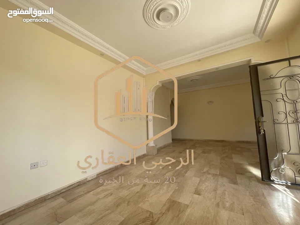 شقة / للايجار / 3نوم / ارضية / تلاع العلي / 200 متر