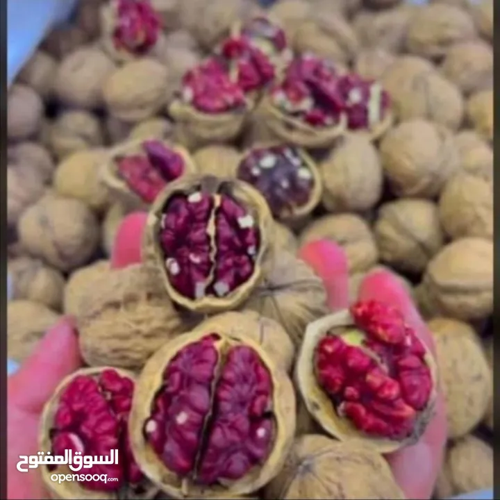 ع كثر طلب الجوز رجعنا نوفره مره ثانيه 50 حبه ريال ونص الجوز الأحمر اللذيذ